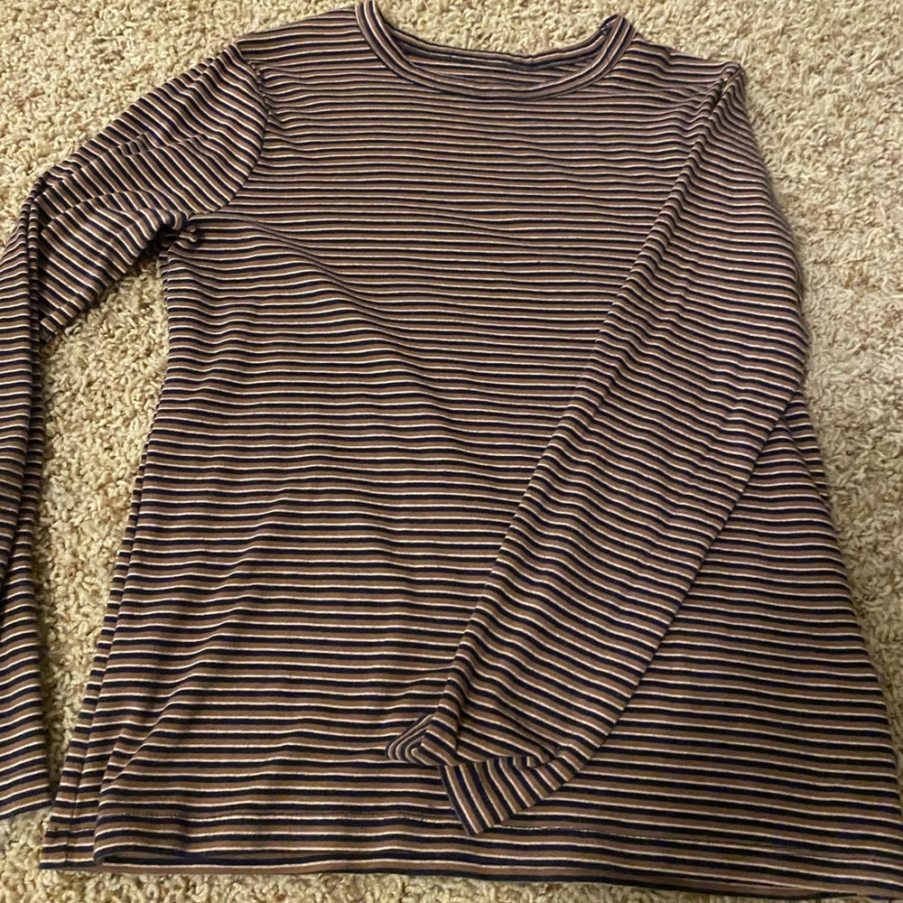 Stripped undershirt/long sleeve shirt
